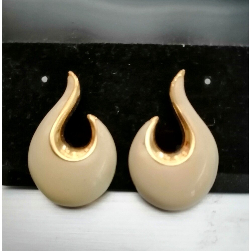 Vintage Napier Cream Enamel Gold Rim Fire Swirl Earrings Pierce